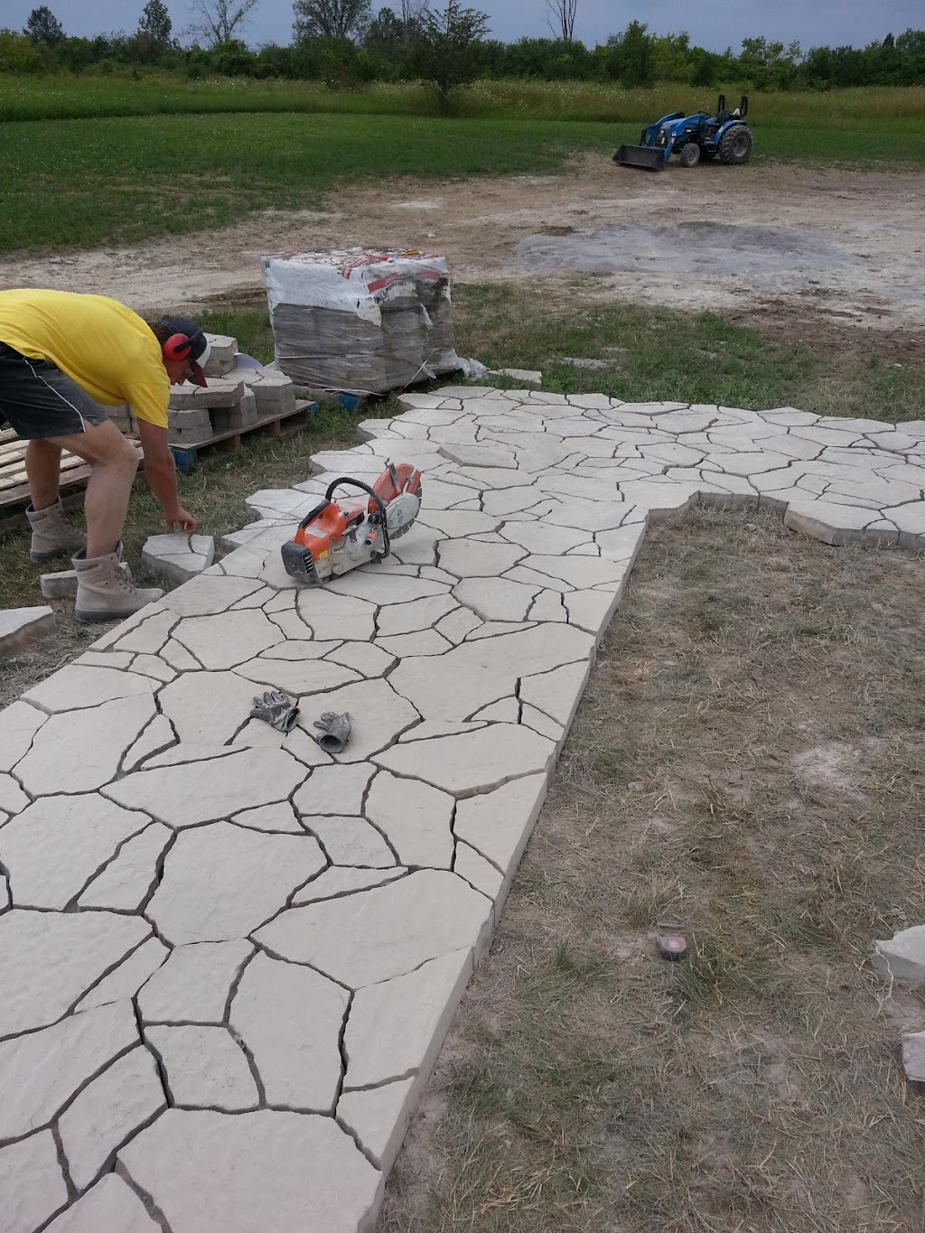 Complete Landscaping and Lawn Care | 15 Quigg Ln, Carrying Place, ON K0K 1L0, Canada | Phone: (613) 827-1387