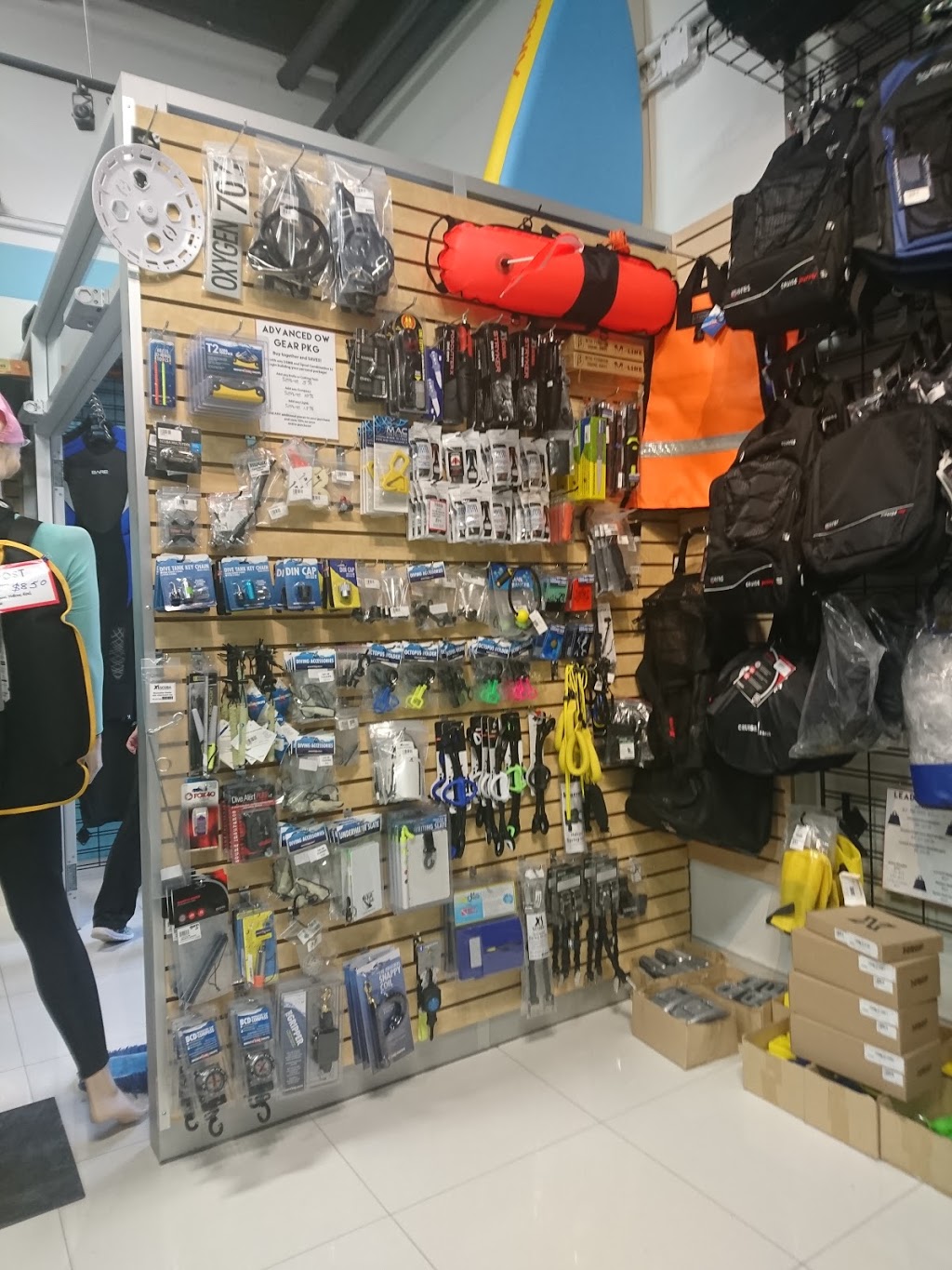 AquaSub Scuba Diving Centre | 1241 Elgin Mills Rd E, Richmond Hill, ON L4S 0B5, Canada | Phone: (905) 883-3483