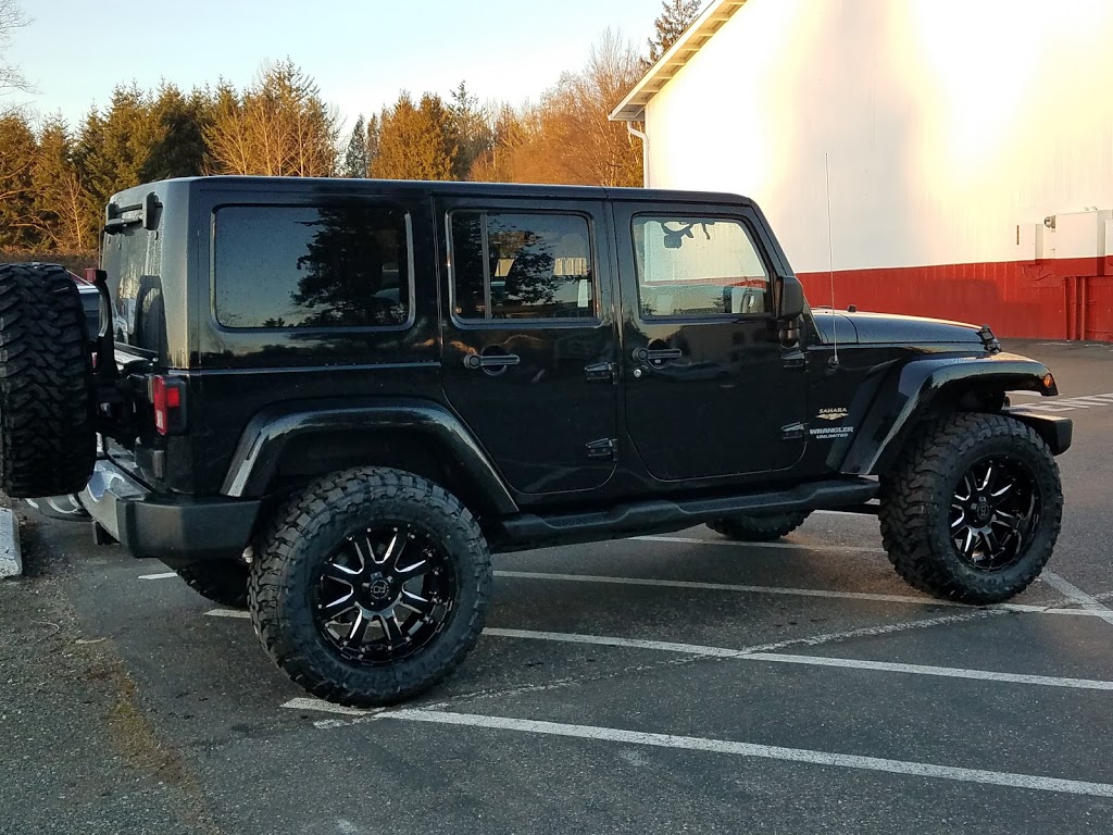 Les Schwab Tire Center | 210 Birch Bay Lynden Rd, Lynden, WA 98264, USA | Phone: (360) 354-1446
