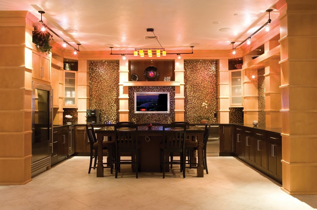 Lovelle Design Centre | 6918 King George Blvd, Surrey, BC V3W 4Z9, Canada | Phone: (604) 635-3322