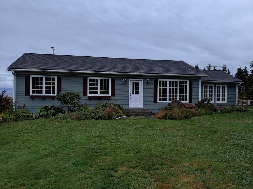 Waters Edge vacation rental home | 348 W Quaco Rd, West Quaco, NB E5R 1N3, Canada | Phone: (506) 647-1820