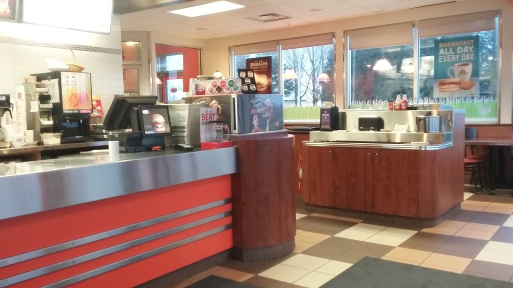 A&W Canada | 618 Main St N, Mount Forest, ON N0G 2L2, Canada | Phone: (519) 509-2929