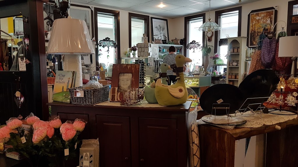Village Green Originals Ltd | 19 Church St, Westport, ON K0G 1X0, Canada | Phone: (613) 273-3623
