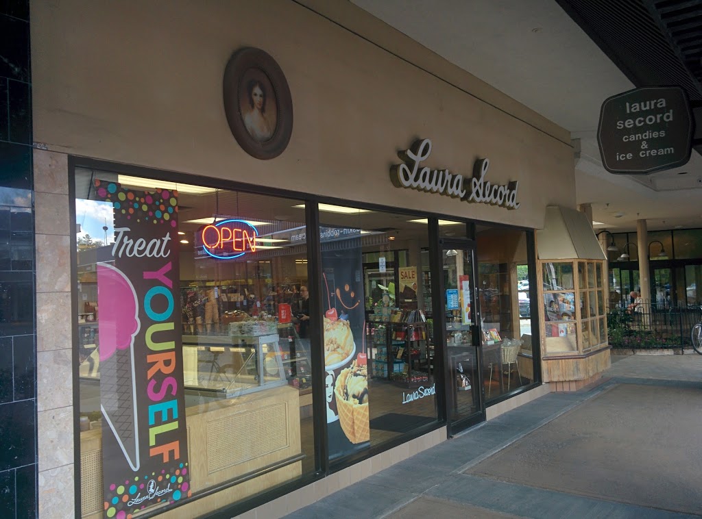 Laura Secord | 270 The Kingsway, Etobicoke, ON M9A 3T7, Canada | Phone: (416) 239-5953