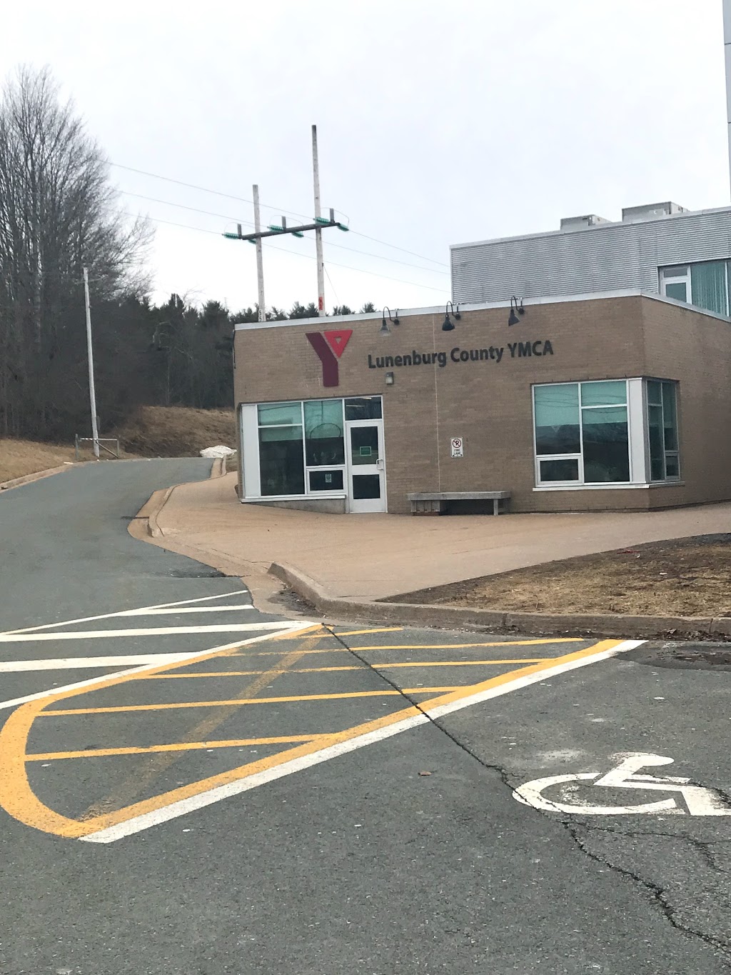 Lunenburg County YMCA | 75 High St, Bridgewater, NS B4V 1V8, Canada | Phone: (902) 543-9622
