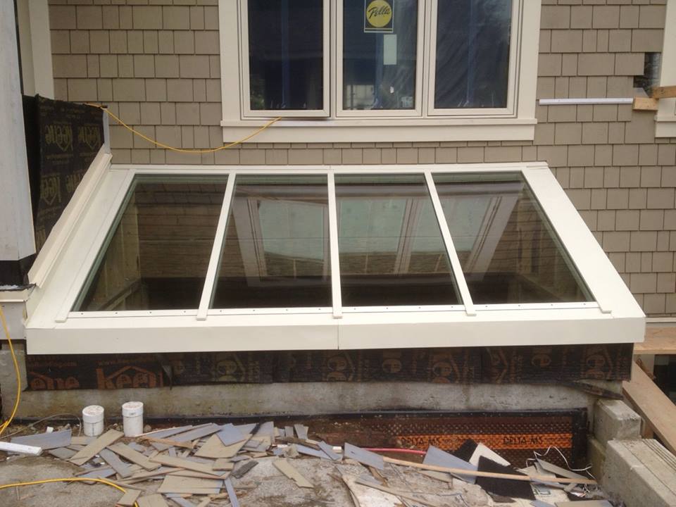 Prism Glass Ltd | 580 Seaborne Ave, Port Coquitlam, BC V3B 0M3, Canada | Phone: (604) 468-7969