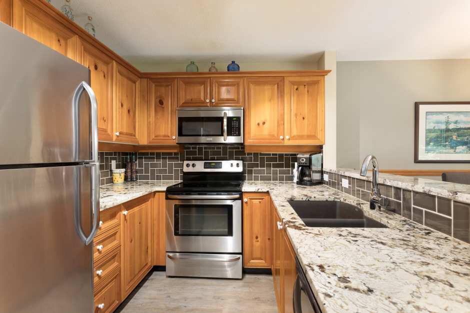 Arrowhead Point - Whistler Premier | 4890 Painted Cliff Rd, Whistler, BC V0N 1B4, Canada | Phone: (888) 621-1177