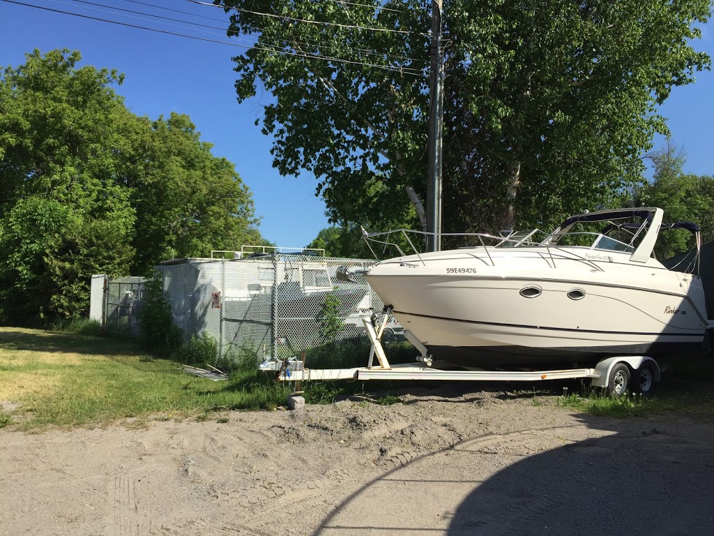 Central Marine Waubaushene | 55 Coldwater Rd, Waubaushene, ON L0K 2C0, Canada | Phone: (705) 526-4251