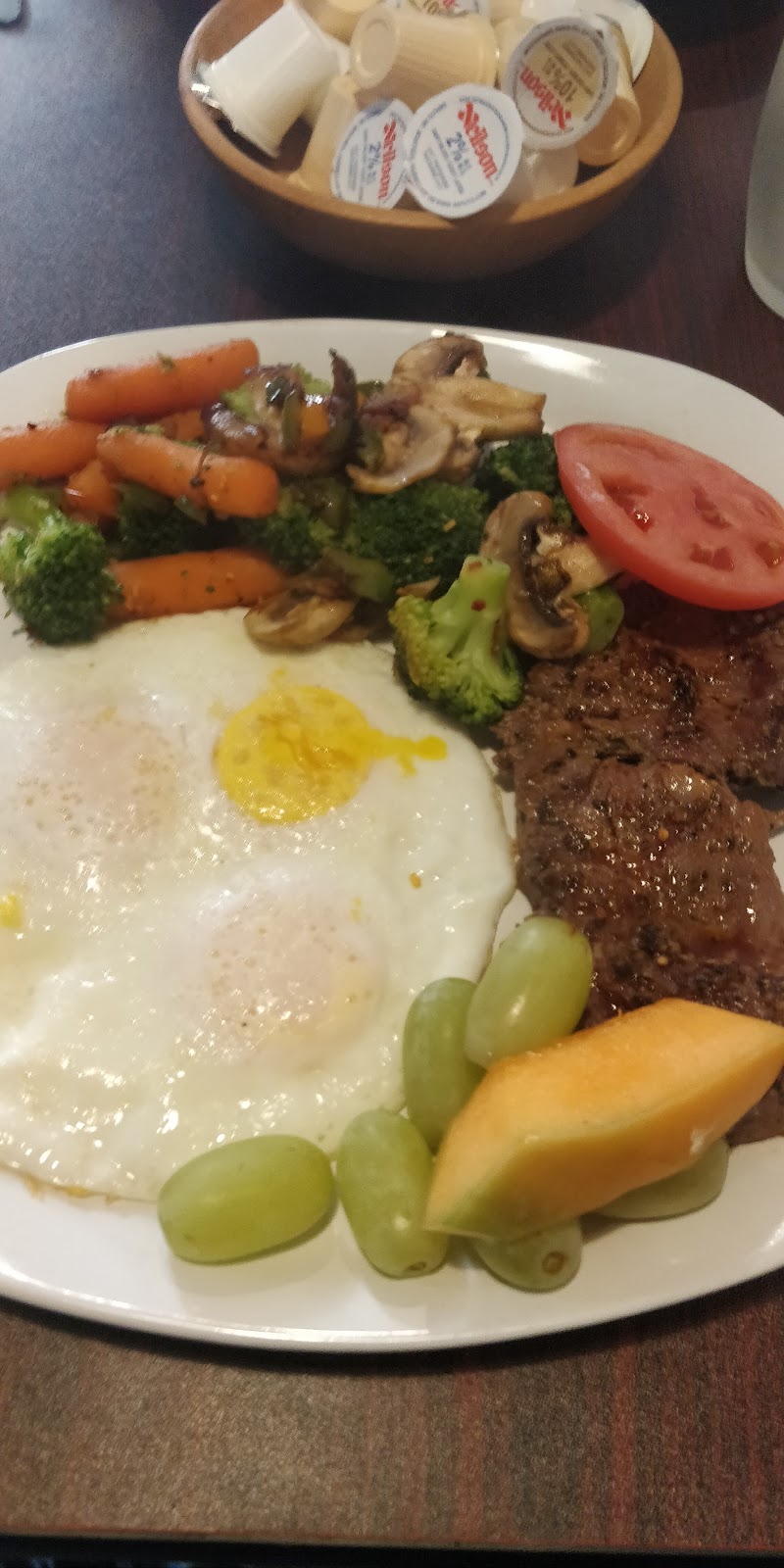 Grace Kitchen (kitchen & bar) | 1050 Simcoe St N, Oshawa, ON L1G 4W5, Canada | Phone: (905) 240-7796