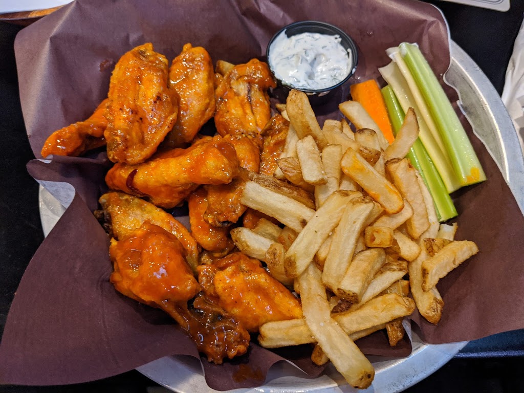 Bollocks Pub & Kitchen - Stouffville | 1076 Hoover Park Dr, Whitchurch-Stouffville, ON L4A 0K2, Canada | Phone: (905) 591-4366