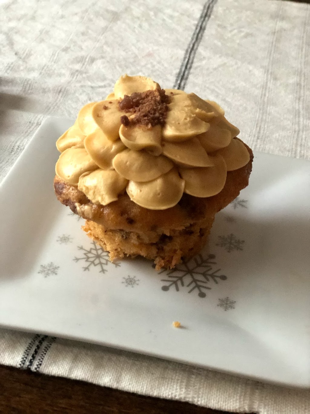 Razzle Dazzle Cupcakes | 319 Springbank Dr, London, ON N6J 1G6, Canada | Phone: (519) 663-9973