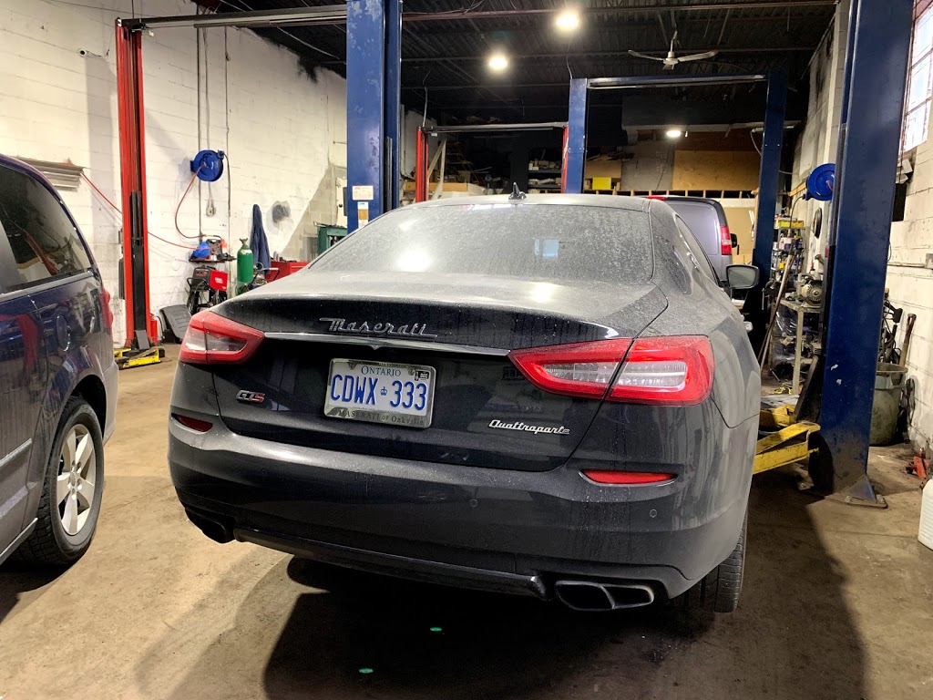 Auto Moto | 54 Toro Rd, North York, ON M3J 2A8, Canada | Phone: (647) 870-6000