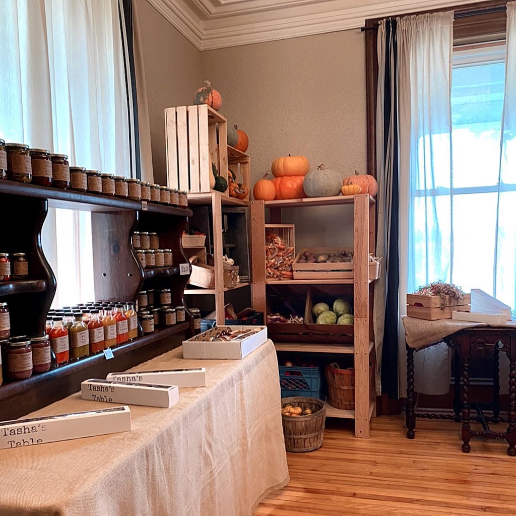 Tashas Table | 3991 Wolf Grove Rd, Lanark, ON K0G 1K0, Canada | Phone: (613) 869-8318