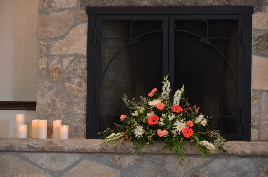 Robinsons Flowers | 59 Duke St, Guelph, ON N1E 5L1, Canada | Phone: (519) 824-0160