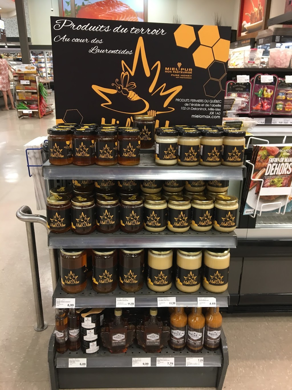 Miel’O’Max Inc. | 102 Chem. de Koninck, Mille-Isles, QC J0R 1A0, Canada | Phone: (514) 918-8362