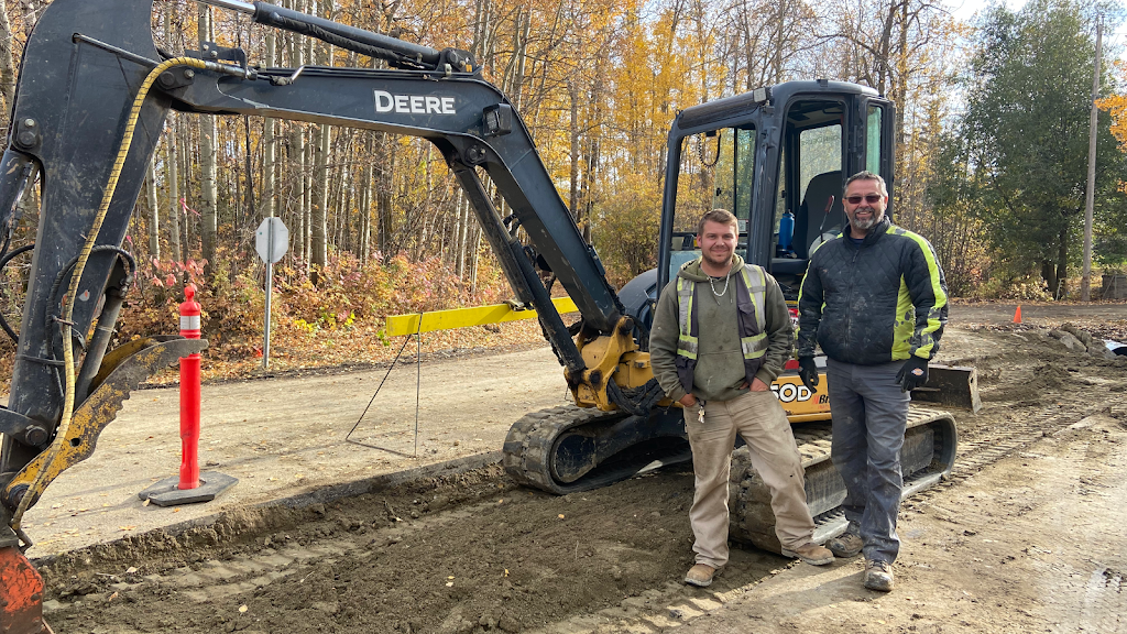 Als Bobcat & Trucking | 9 Sylvaire Close #1, Sylvan Lake, AB T4S 2H6, Canada | Phone: (403) 887-2980