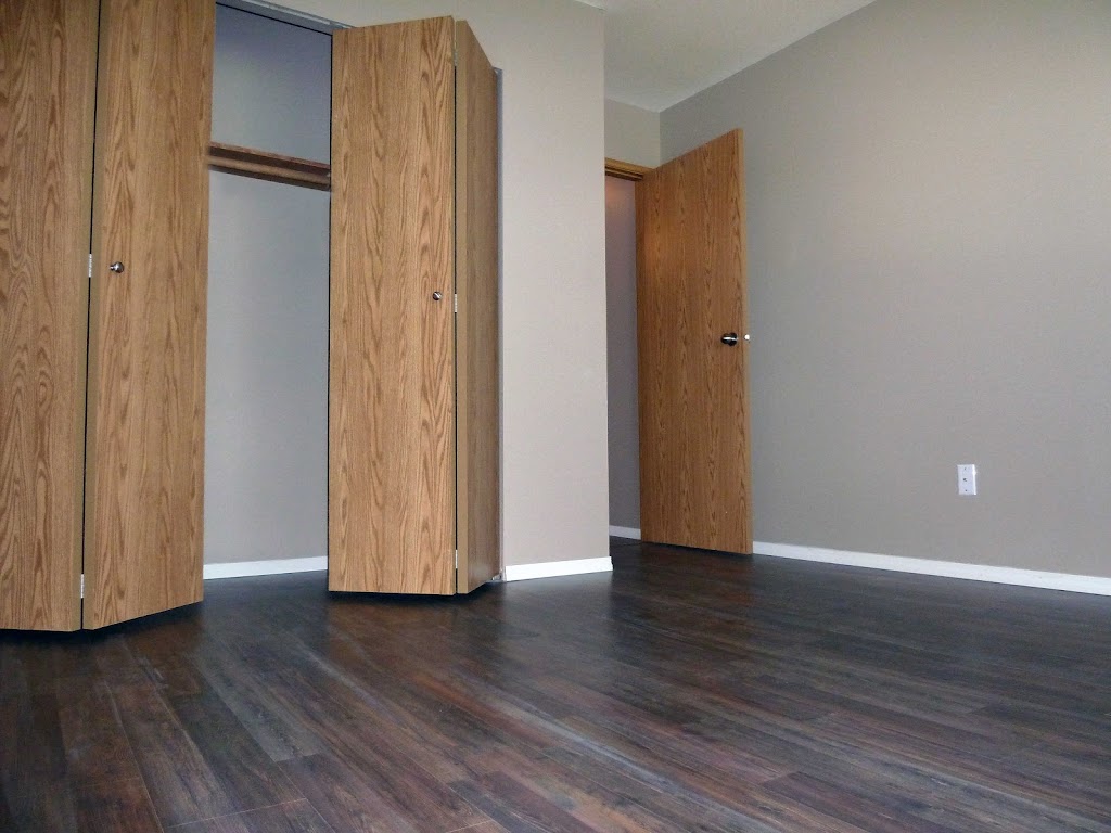 Sunshine Apartments | 33184 George Ferguson Way, Abbotsford, BC V2S 2L5, Canada | Phone: (604) 557-3708