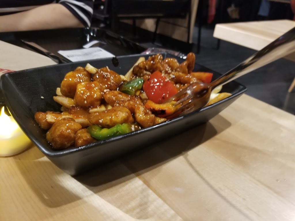 Thaïzone | 8 Boulevard de Bromont, Bromont, QC J2L 2K1, Canada | Phone: (450) 534-0002