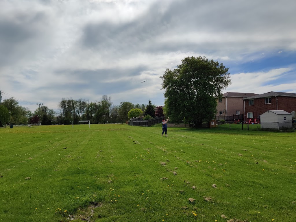 Taylor Park | 352 Walker Ave, Bradford, ON L3Z 1Y8, Canada