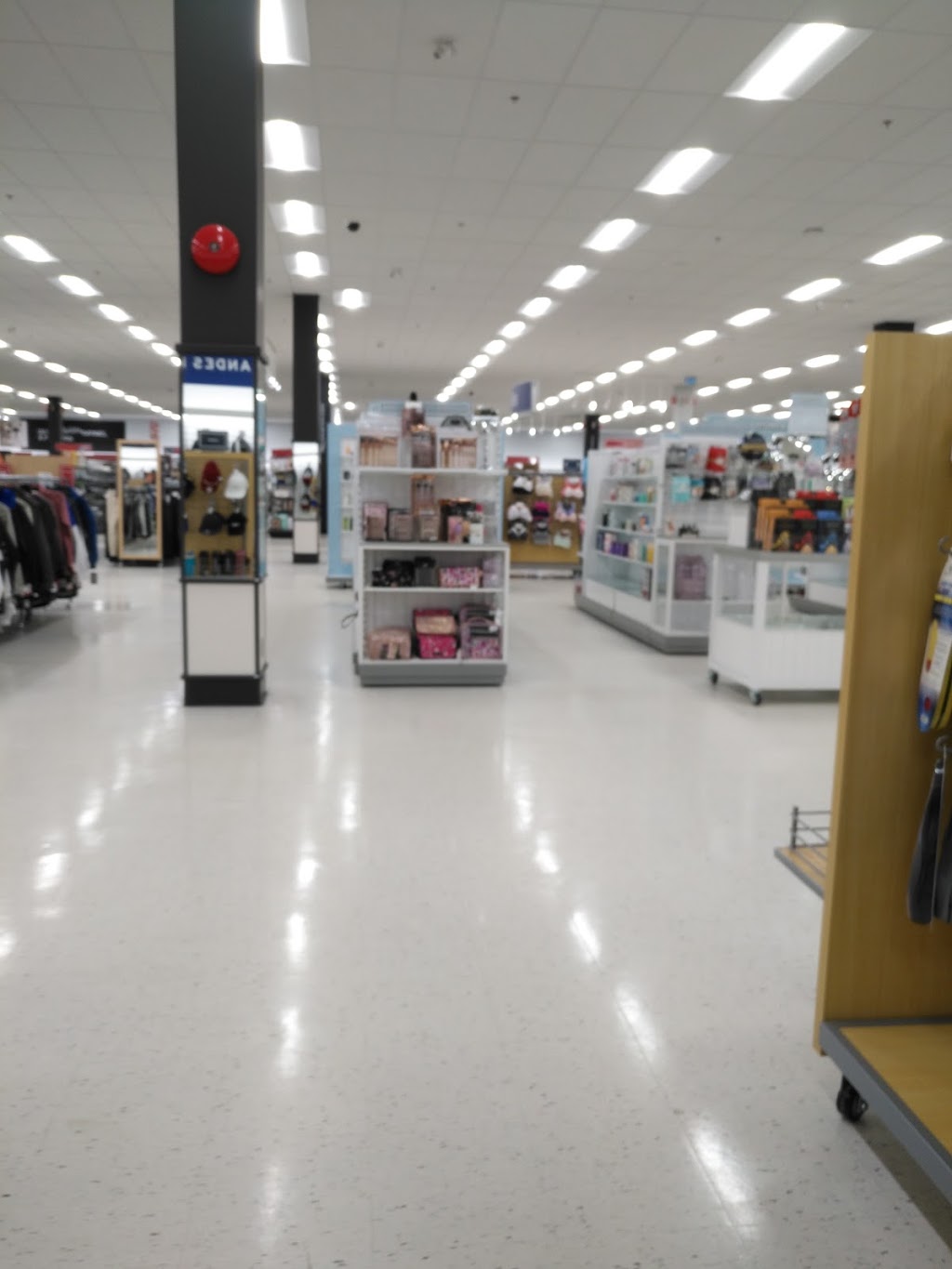 Marshalls | 1430 Avenue Jules-Verne, Sainte-Foy, QC G2G 2B5, Canada | Phone: (418) 874-0303