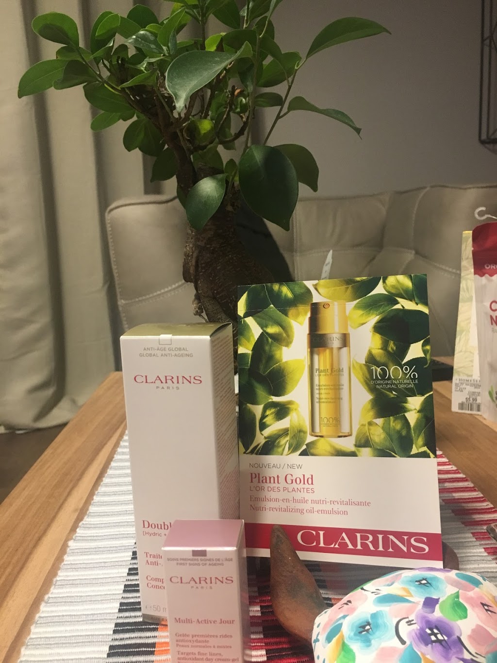 Clarins Skin Spa‎ | 805 A. Chomedey, Laval, QC H7W 5N4, Canada | Phone: (450) 688-2178