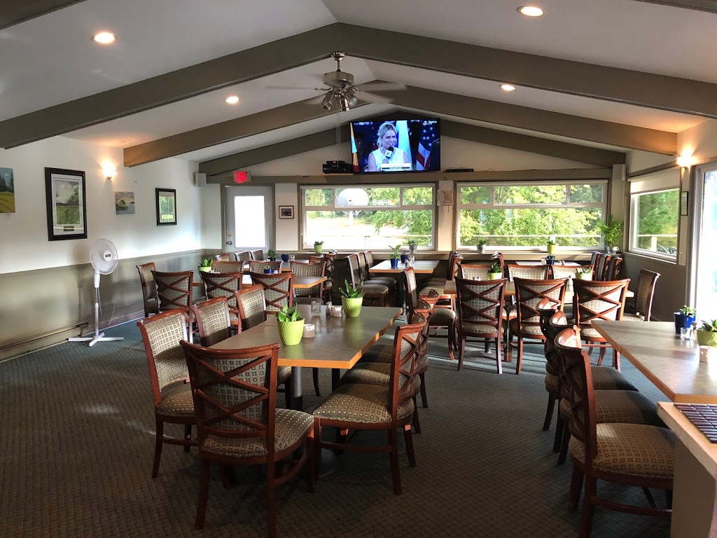 Clubhouse Restaurant | 13823 Sunshine Coast Hwy, Madeira Park, BC V0N 2H0, Canada | Phone: (604) 883-9542