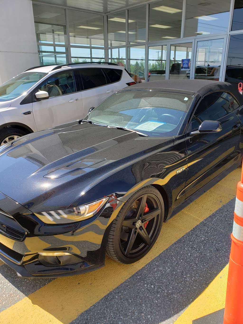 Val Estrie Ford | 4141 Rue King Ouest, Sherbrooke, QC J1L 1P5, Canada | Phone: (888) 634-2727