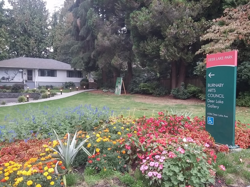 Deer Lake Gallery | 6584 Deer Lake Ave, Burnaby, BC V5G 3T7, Canada | Phone: (604) 298-7322