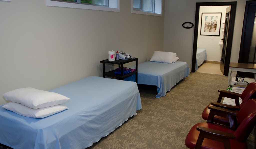 Revera Leaside | 14 William Morgan Dr #10, East York, ON M4H 1E7, Canada | Phone: (416) 425-3722