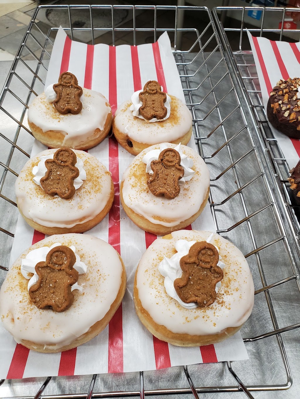Tim Hortons | 3099 De La, Blvd. de la Concorde E, Laval, QC H7W 4L8, Canada | Phone: (450) 664-2995