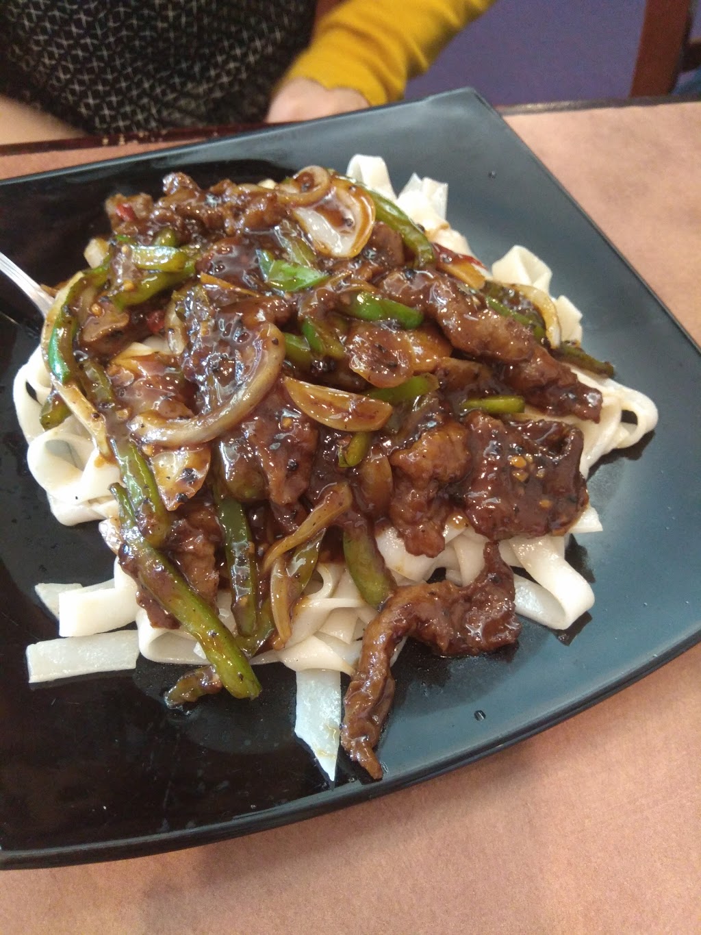 Wai Heung | 7784 E Saanich Rd, Saanichton, BC V8M 1Y8, Canada | Phone: (250) 652-1213