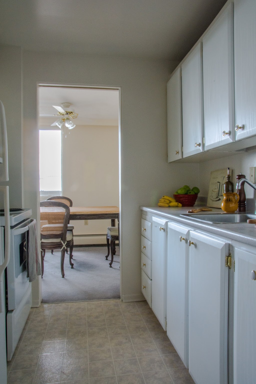 Skyline | 30 Eleanor Dr, Nepean, ON K2E 7E5, Canada | Phone: (613) 691-6570