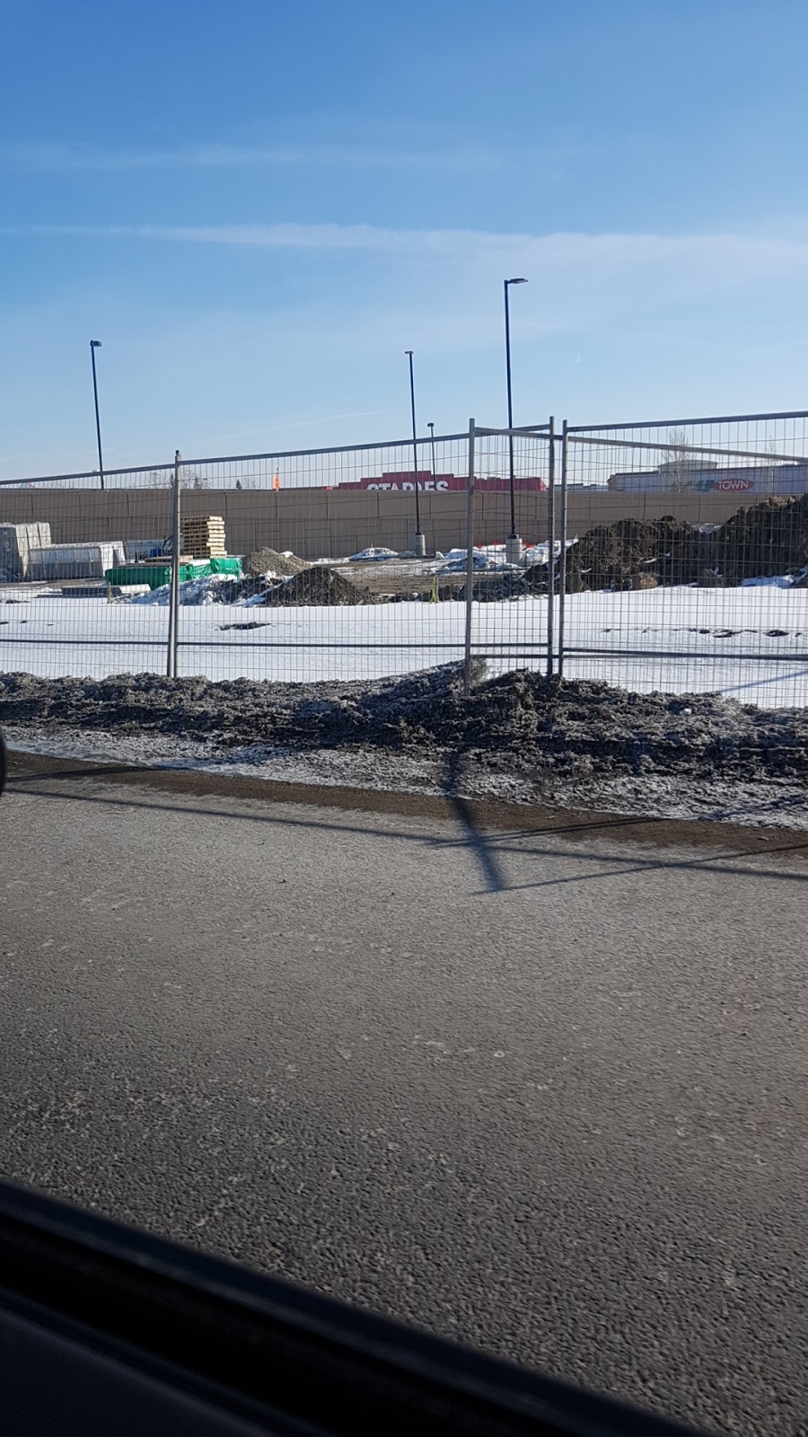 Meyonohk Park | 1840 Lakewood Road South, Edmonton, AB T6K 3Y5, Canada | Phone: (780) 442-5311