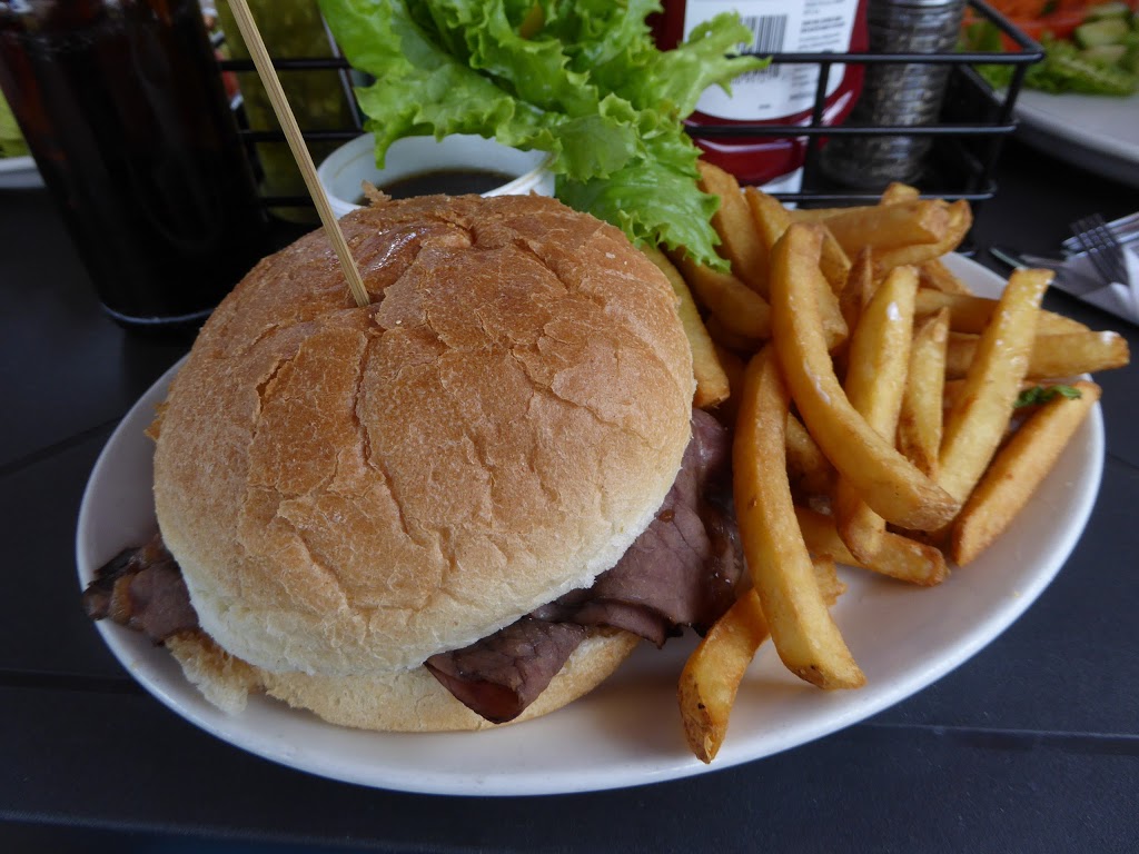 The Metcalfe Restaurant | 59 Metcalfe St, Elora, ON N0B 1S0, Canada | Phone: (519) 846-0081