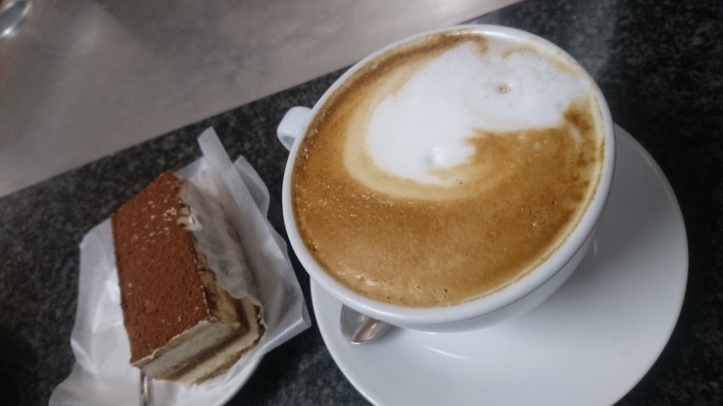 Messina Bakery | 19 Scarlett Rd, York, ON M6N 4J5, Canada | Phone: (416) 762-2496