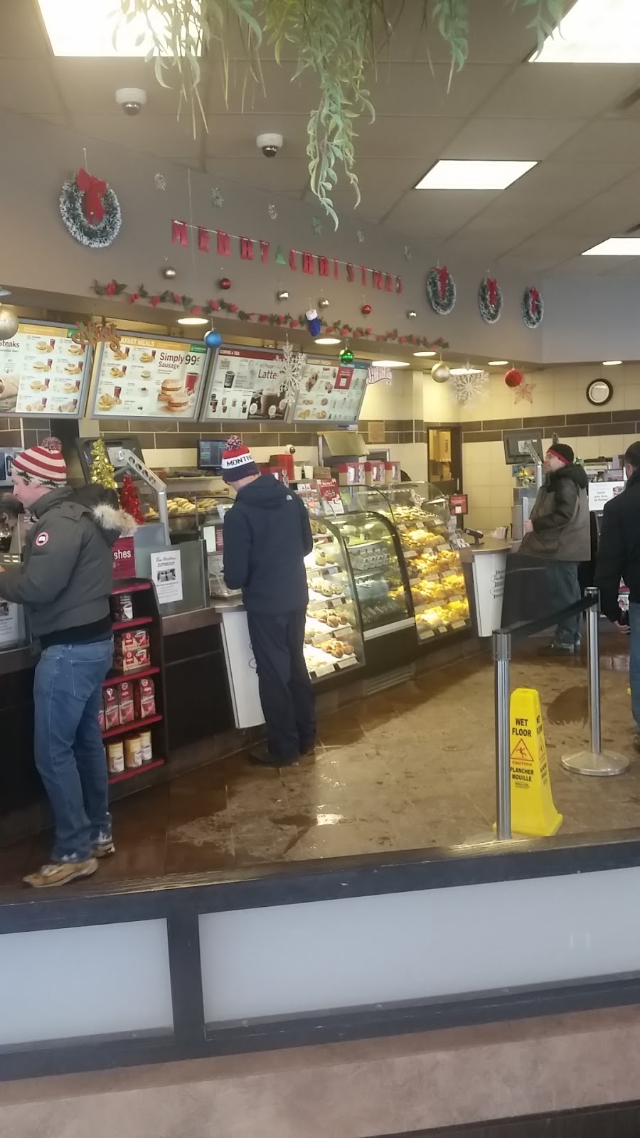 Tim Hortons | 3955 17 Ave SW, Calgary, AB T3E 0C3, Canada | Phone: (403) 249-8839