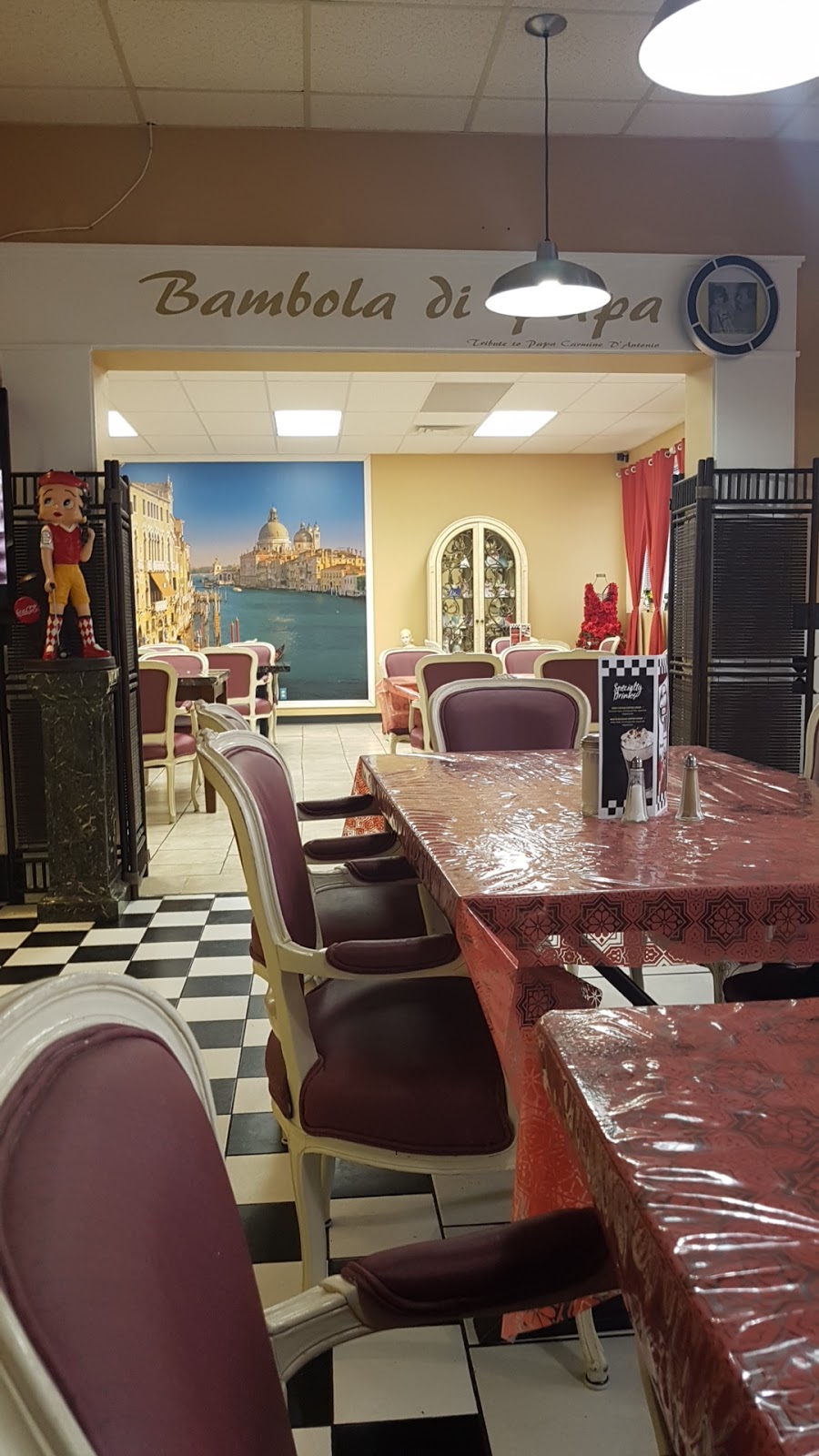 Julias Bistro and Catering | 217 Niagara St, Dunnville, ON N1A 2A9, Canada | Phone: (905) 229-2929
