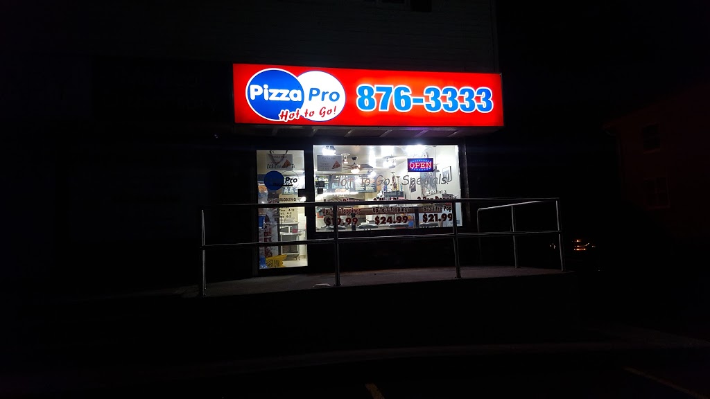 Pizza Pro Hot To Go | 1928 St Margarets Bay Rd, Timberlea, NS B3T 1L5, Canada | Phone: (902) 876-3333