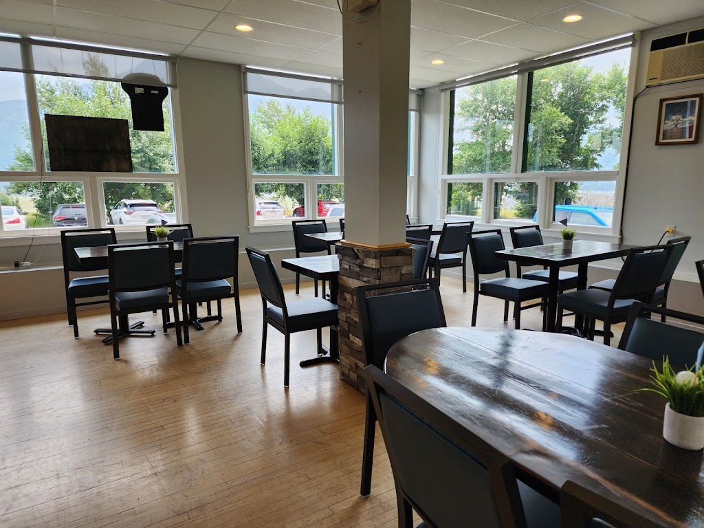 Stanleys BBQ Grill House | 215 Mountain View Rd, Waterton Lakes National Park of Canada, 215 Mount View Road, Waterton Park, AB T0K 2M0, Canada | Phone: (403) 859-0003