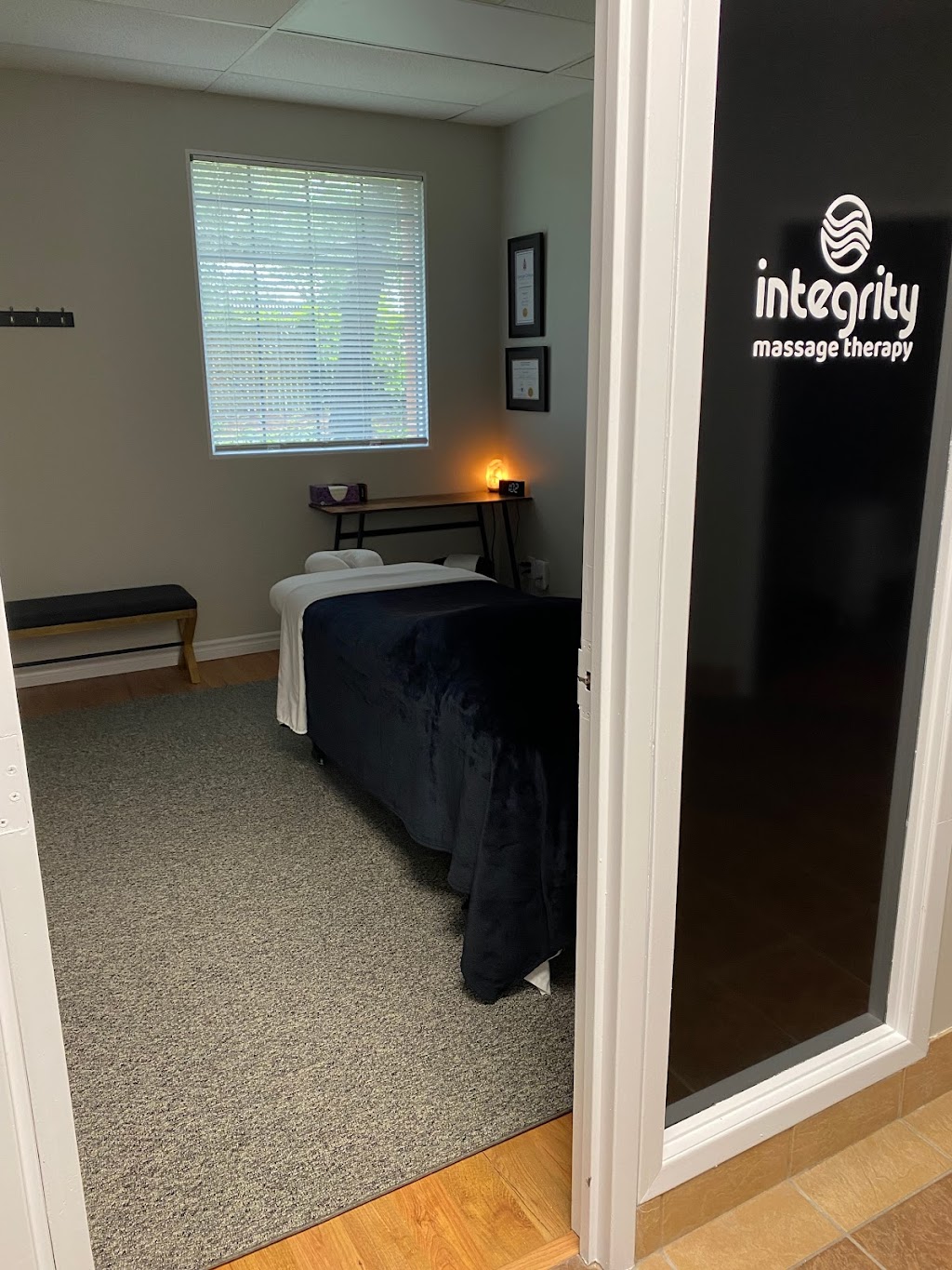 Integrity Massage Therapy | 11 Ferris Ln Suite 100, Barrie, ON L4M 5N6, Canada | Phone: (705) 722-0202