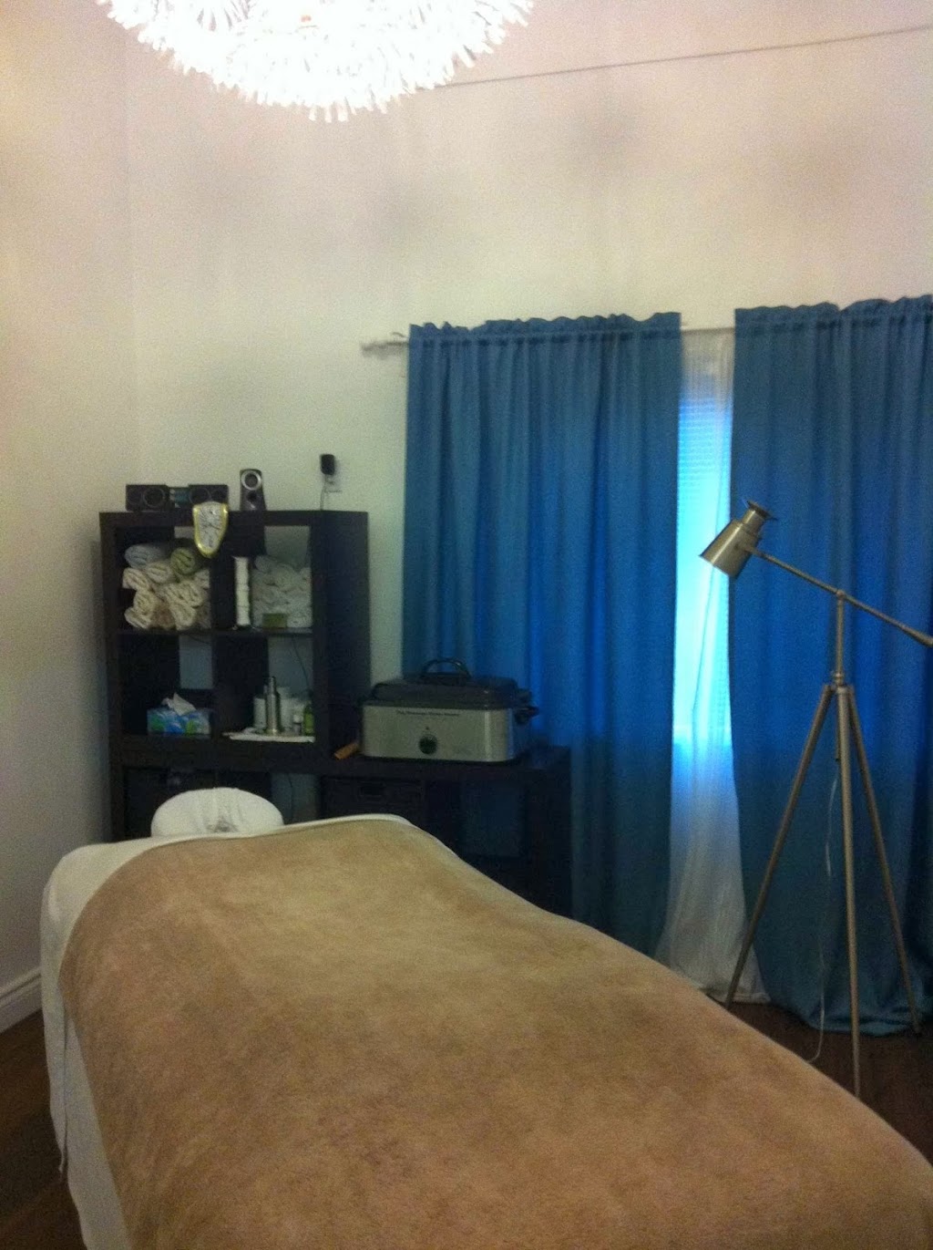 The Tonic Sugaring & Massage Studio | 30 Dumfries St, Paris, ON N3R 2C9, Canada | Phone: (519) 717-0924
