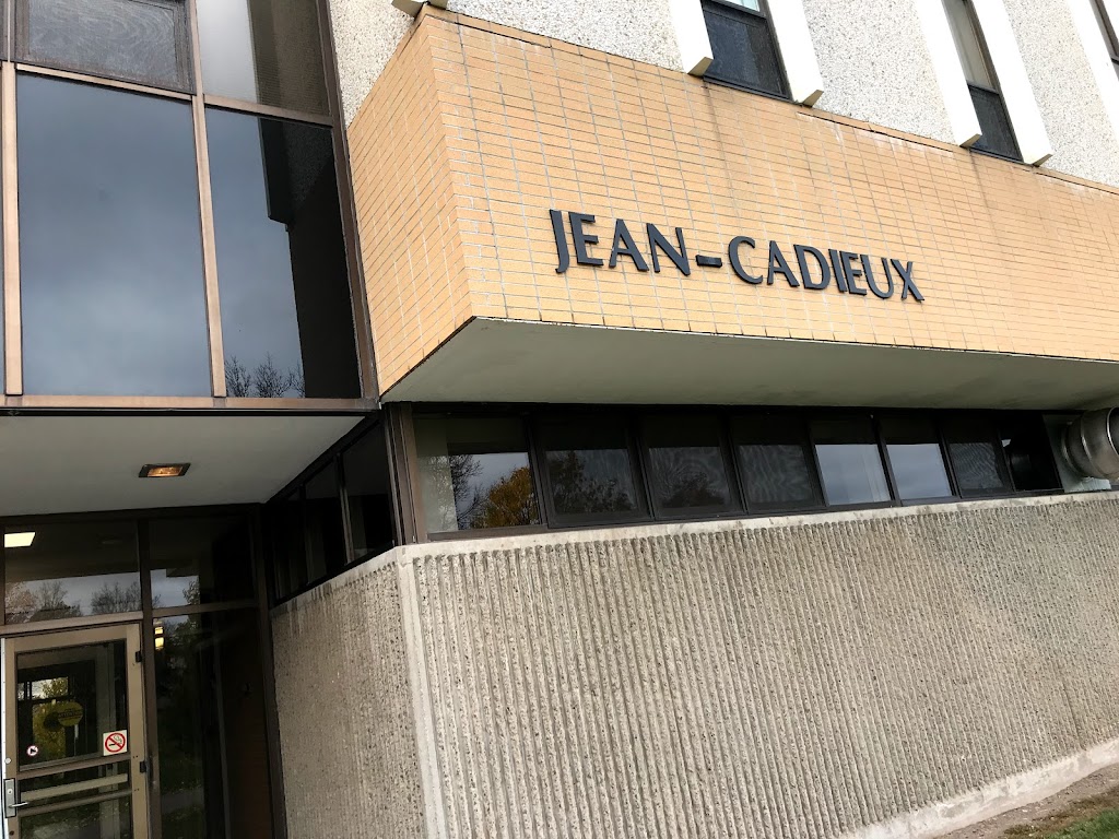 Université de Moncton | 18 Antonine-Maillet Ave, Moncton, NB E1A 3E9, Canada | Phone: (506) 858-4000