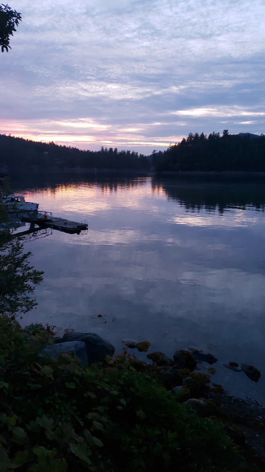 Coho Marina Resort | 12907 Shark Ln, Madeira Park, BC V0N 2H0, Canada | Phone: (604) 883-2248