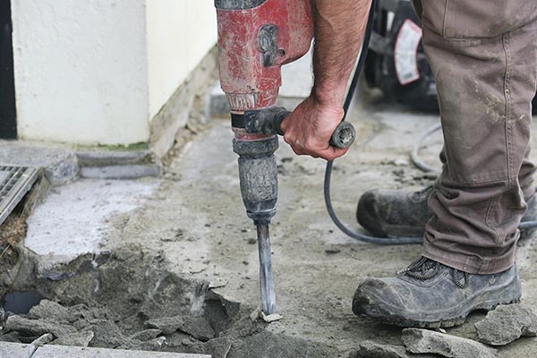 Sciage de béton AIC | 1880 Rue de Cadillac, Montréal, QC H1N 2T3, Canada | Phone: (438) 404-5528