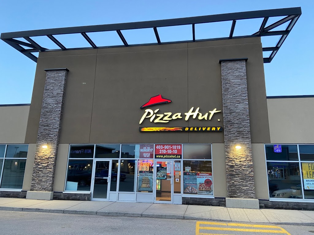Pizza Hut | 100 Ranch Market #125E-1, Strathmore, AB T1P 0A8, Canada | Phone: (403) 901-1819