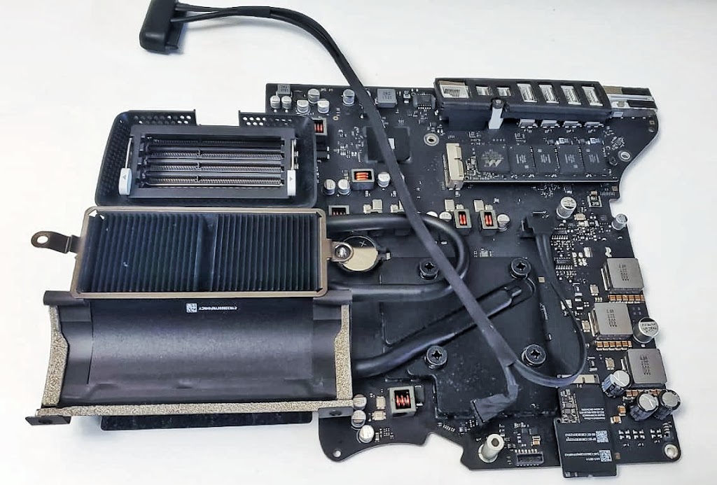 Calgary Mac Computer Repairs | MacBook Repair Center | Apple Mac Repair and Service Expert | 220 Cornergate Row NE, Calgary, AB T3N 1L7, Canada | Phone: (403) 478-2018