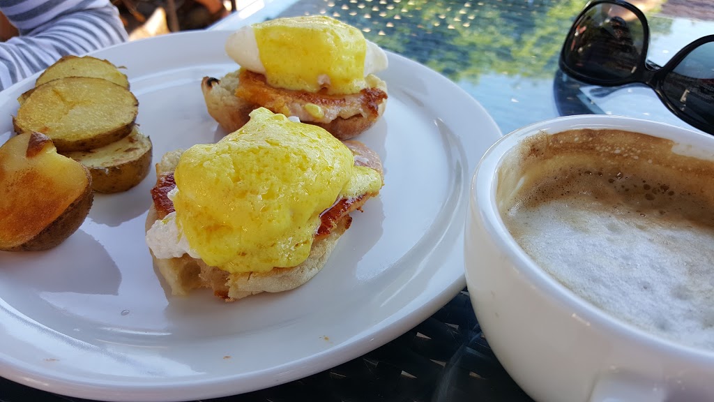 Kleinburg Cookie Crumble Cafe | 10480 Islington Ave, Kleinburg, ON L0J 1C0, Canada | Phone: (905) 893-2250