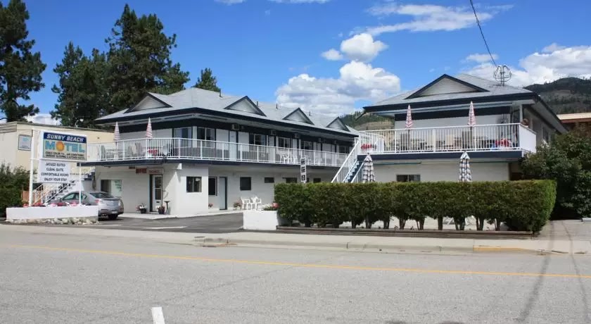 Sunny Beach Motel | 3648 Parkview St, Penticton, BC V2A 3W3, Canada | Phone: (250) 492-7114