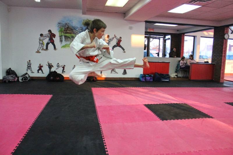 Karaté Taikido Longueuil Inc | 4180 Chemin de Chambly, Saint-Hubert, QC J3Y 3M6, Canada | Phone: (579) 723-4482