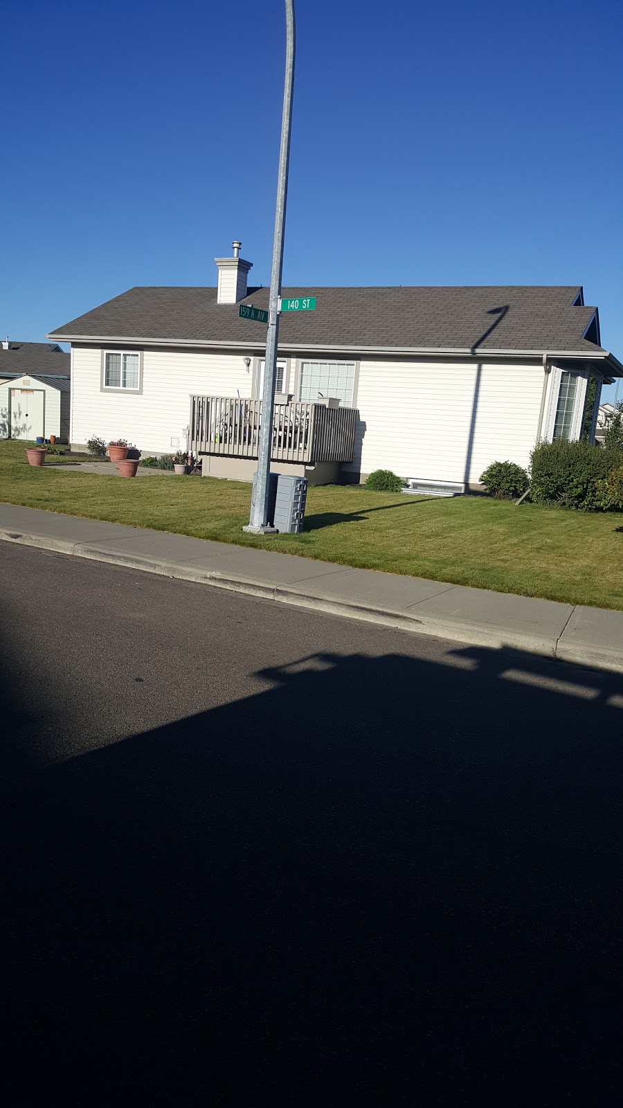 Elizabeth Finch School | 13815 160 Ave NW, Edmonton, AB T6V 0C9, Canada | Phone: (780) 457-2022